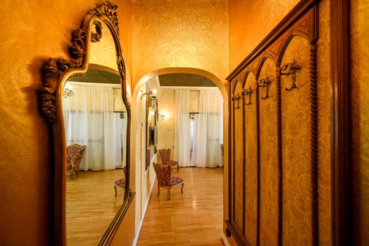 The Museum - Wonderful Super Central Apartment Βουκουρέστι Εξωτερικό φωτογραφία