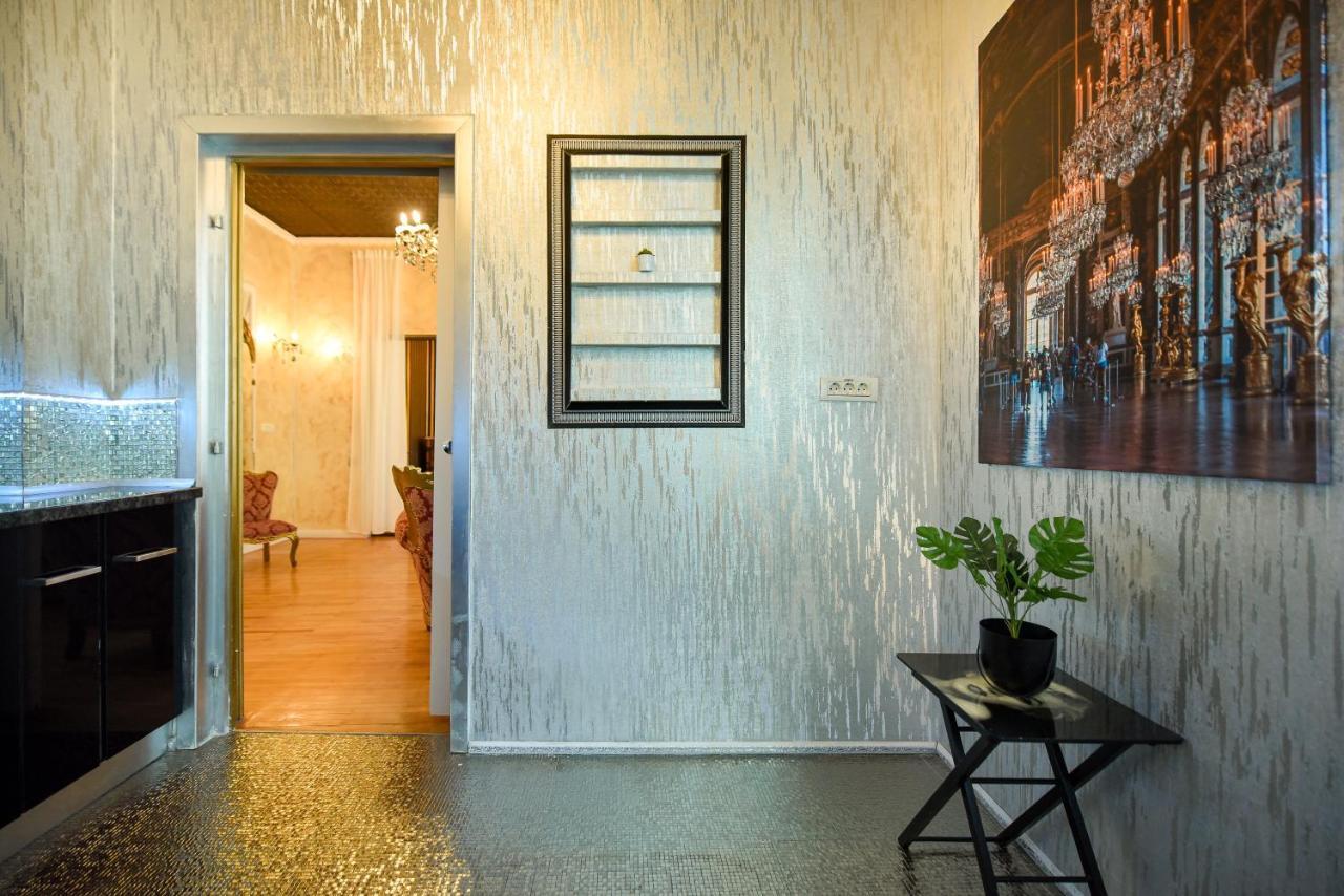 The Museum - Wonderful Super Central Apartment Βουκουρέστι Εξωτερικό φωτογραφία